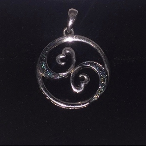 Kay Jewelers Jane Seymour Open Hearts Diamond Pendant The Wave 🌊 - Picture 2 of 9